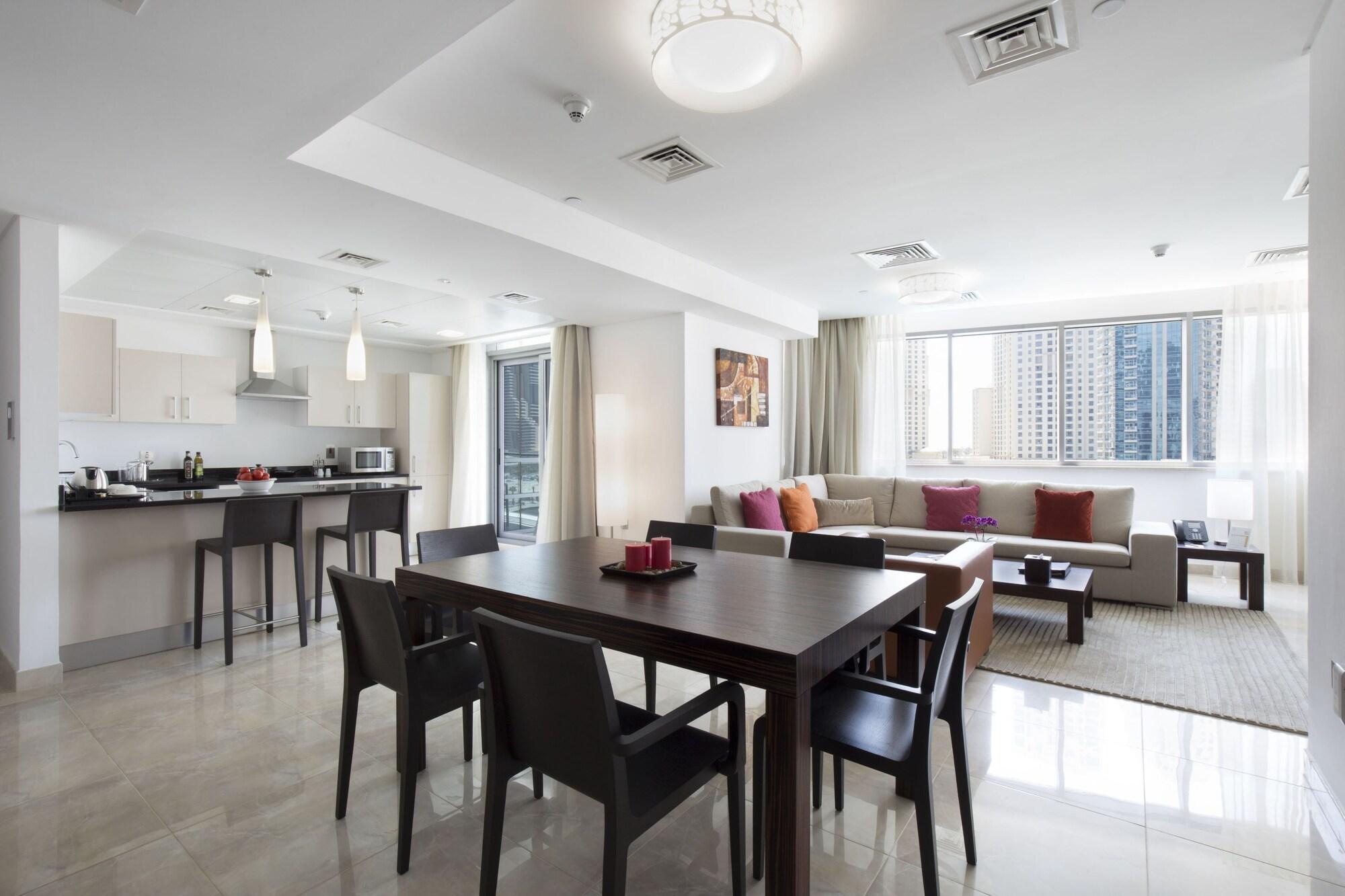 La Verda Suites And Villas Dubai Marina ภายนอก รูปภาพ A typical apartment interior