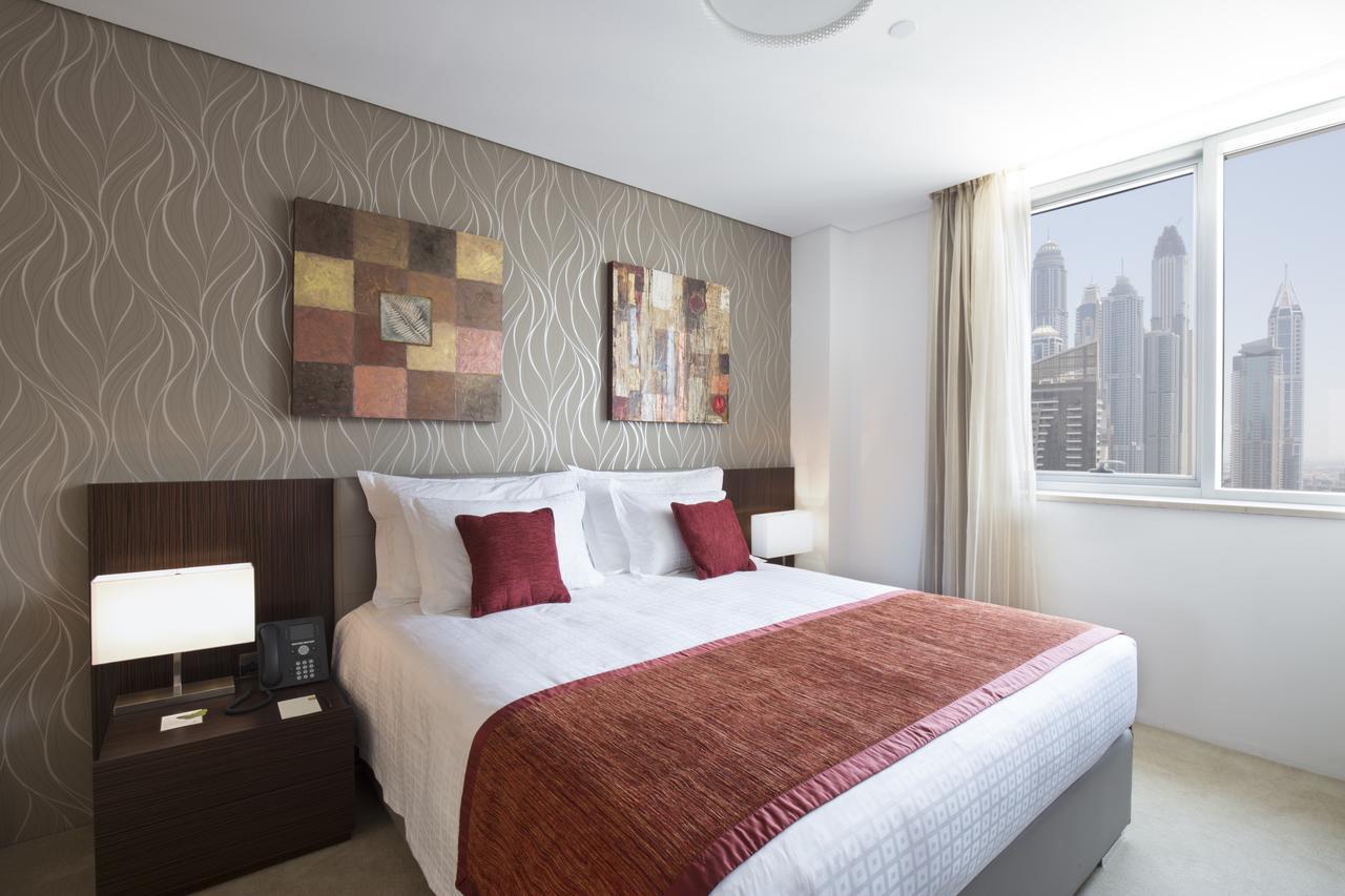 La Verda Suites And Villas Dubai Marina ภายนอก รูปภาพ A bedroom at the hotel