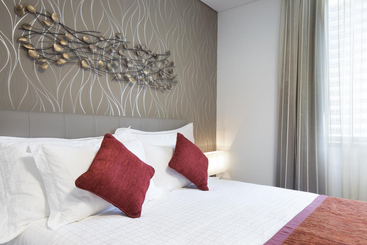 La Verda Suites And Villas Dubai Marina ภายนอก รูปภาพ A bedroom at the hotel
